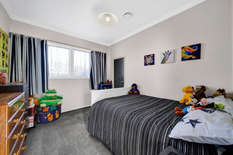 Photo of property in 37 Vogel Street, Hawera, 4610