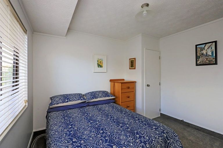 Photo of property in 8 Webb Place, Taradale, Napier, 4112