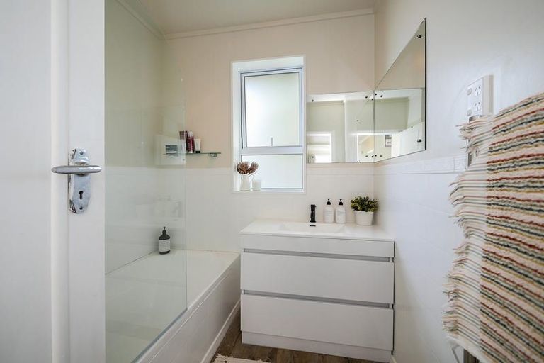 Photo of property in 11 John Street, Ocean View, Dunedin, 9035