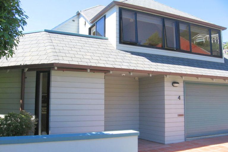 Photo of property in 4 Bayview Terrace, Oriental Bay, Wellington, 6011