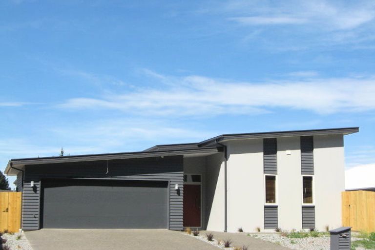 Photo of property in 139 Aston Drive, Waimairi Beach, Christchurch, 8083