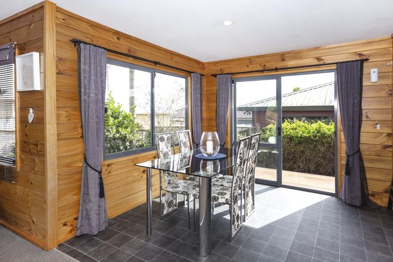 Photo of property in 32a Puriri Road, Pukekohe, 2120