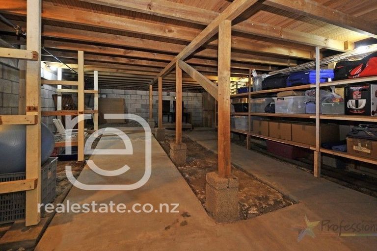 Photo of property in 7 Iorangi Place, Hillpark, Auckland, 2102