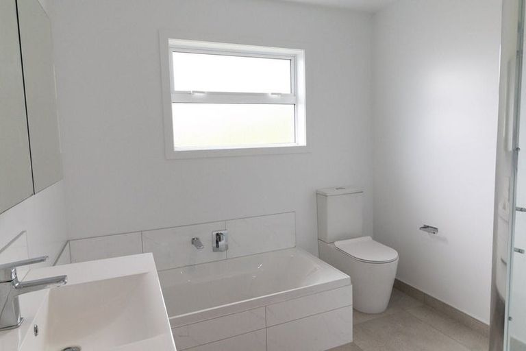 Photo of property in 3b Matipo Avenue, Pomare, Rotorua, 3015