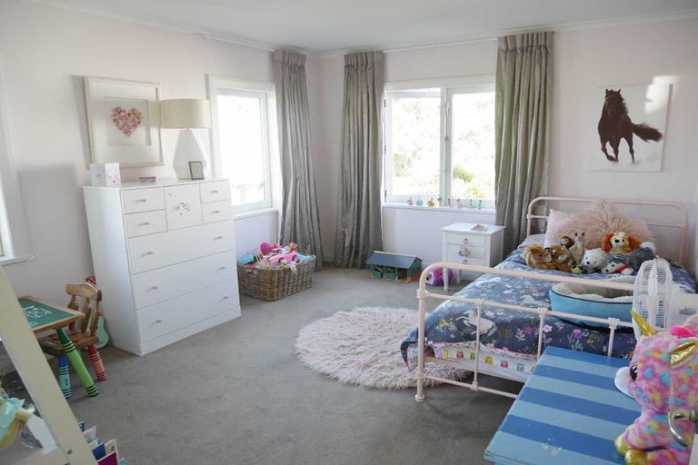 Photo of property in 74 Wai-iti Terrace, Bryndwr, Christchurch, 8052