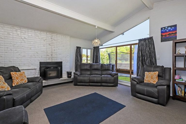 Photo of property in 100 Flaxmere Avenue, Flaxmere, Hastings, 4120