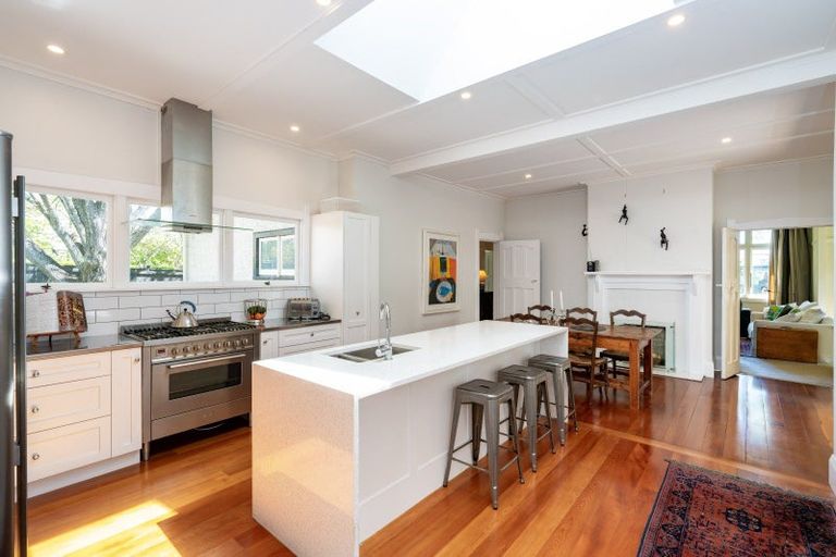 Photo of property in 54 Iona Road, Havelock North, 4130