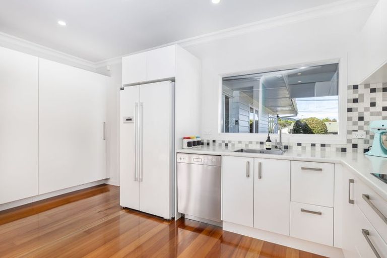 Photo of property in 397 Te Moana Road, Waikanae, 5036