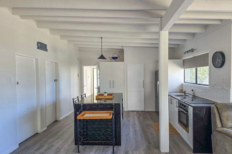Photo of property in 213 Pukehina Parade, Pukehina, 3189