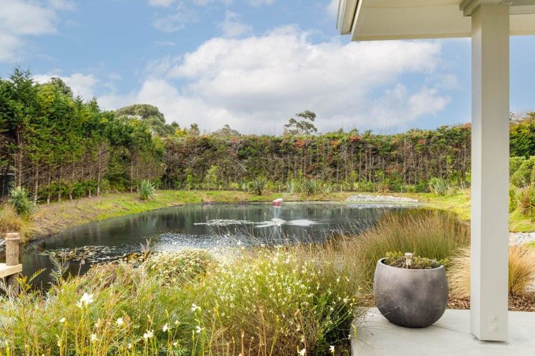 Photo of property in 32a Titoki Road, Waikanae Beach, Waikanae, 5036