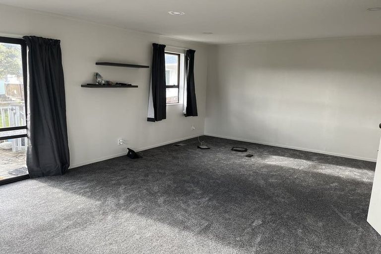 Photo of property in 94 Leeward Drive, Whitby, Porirua, 5024