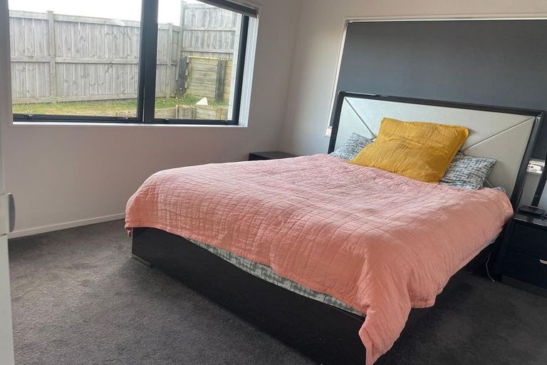 Photo of property in 2 Ulcoats Lane, Pokeno, 2402