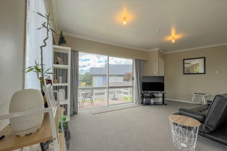 Photo of property in 5 Oxford Street, Tirau, 3410