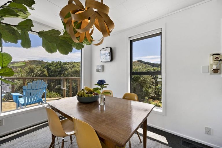 Photo of property in 11 Frobisher Street, Island Bay, Wellington, 6023