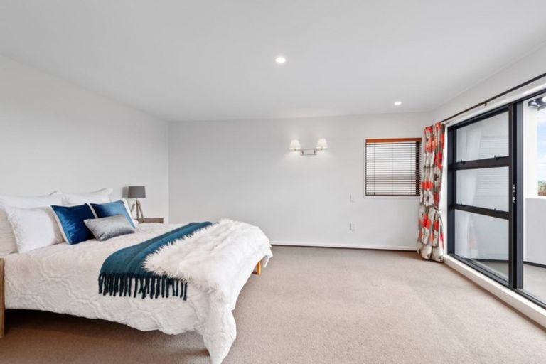 Photo of property in 23a Overdale Drive, Cashmere, Christchurch, 8022