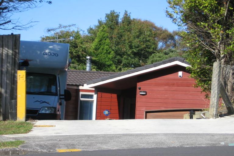 Photo of property in 9 Fallow Street, Browns Bay, Auckland, 0630