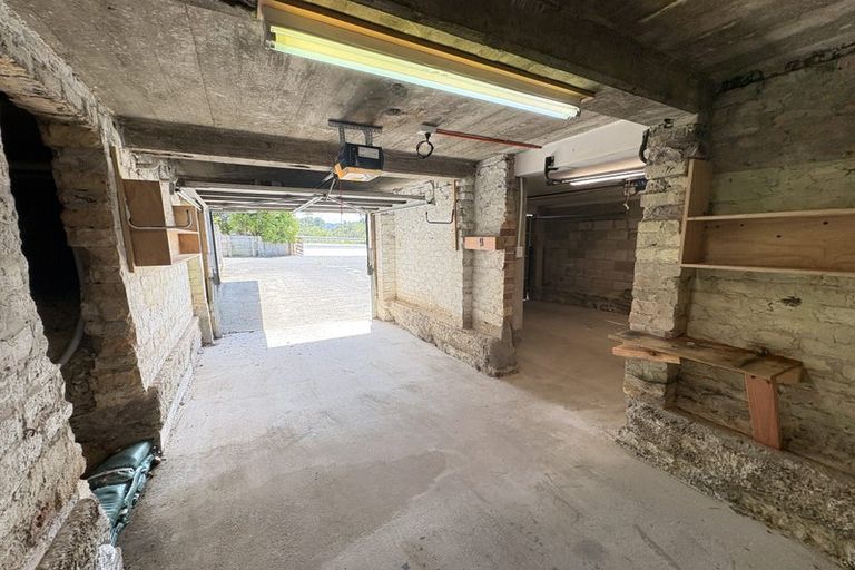 Photo of property in 619 State Highway 16, Kumeu, 0891