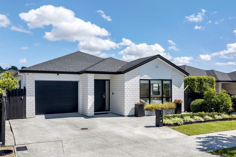 Photo of property in 8 Lavey Road, Flat Bush, Auckland, 2019