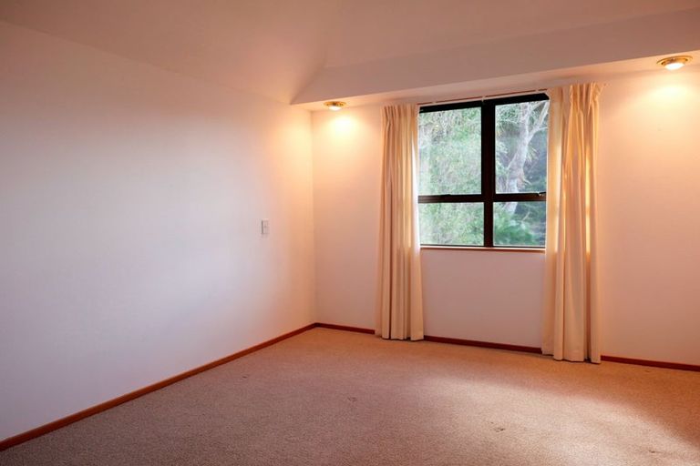 Photo of property in 10 Edgewater Street, Waikanae, 5036