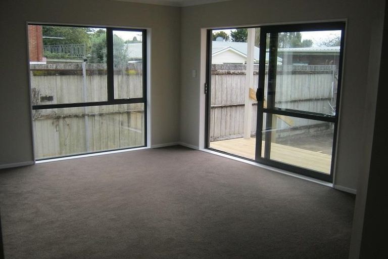 Photo of property in 35 Earlsworth Road, Mangere East, Auckland, 2024