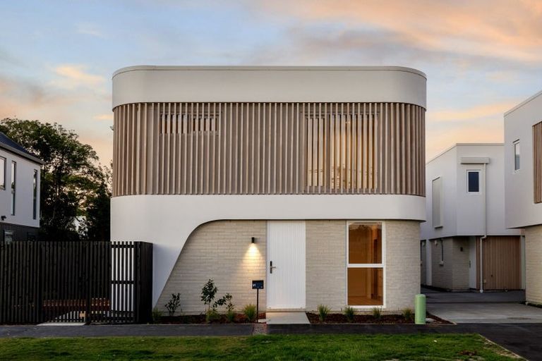 Photo of property in 1/9 Gresford Street, Edgeware, Christchurch, 8013