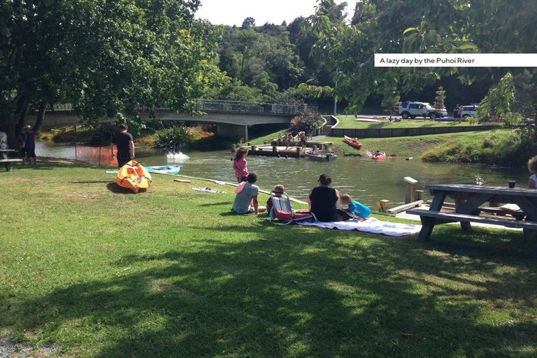 Photo of property in 52 Puhoi Road, Puhoi, Warkworth, 0994