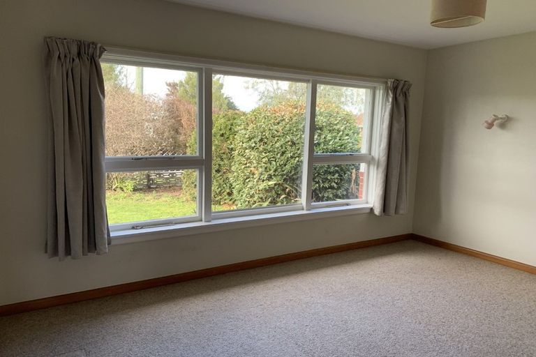 Photo of property in 8 Brent Place, Papanui, Christchurch, 8053