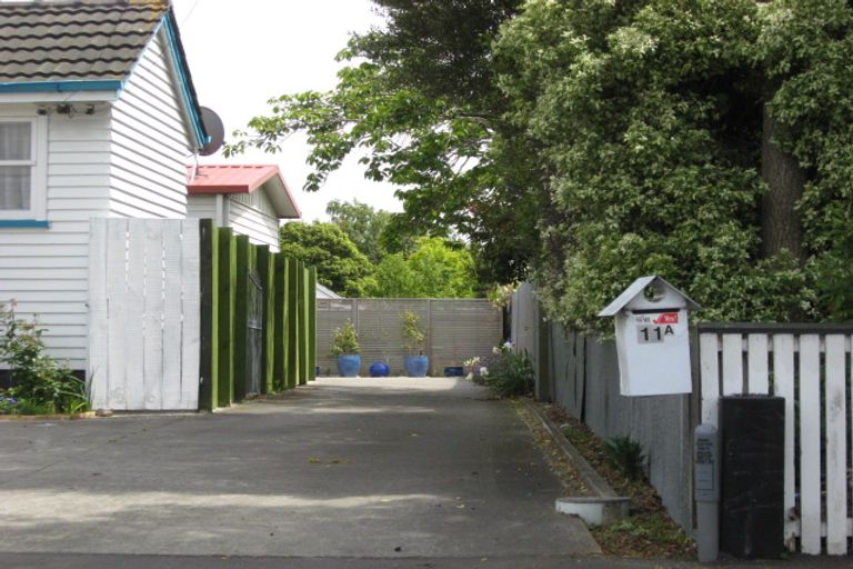 Photo of property in 2/11 Hollyford Avenue, Bryndwr, Christchurch, 8053