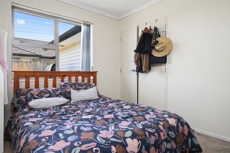 Photo of property in 18 Yatterina Avenue, Takanini, 2112