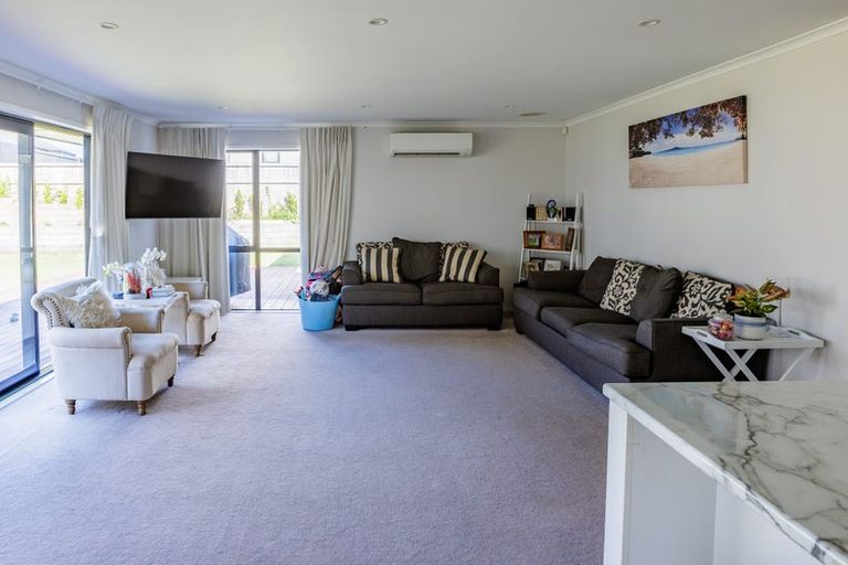 Photo of property in 16 Northbrook Glen, Flagstaff, Hamilton, 3210