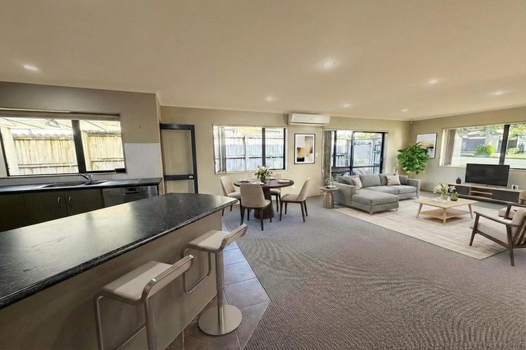 Photo of property in 23 Jeffs Road, Flat Bush, Auckland, 2016