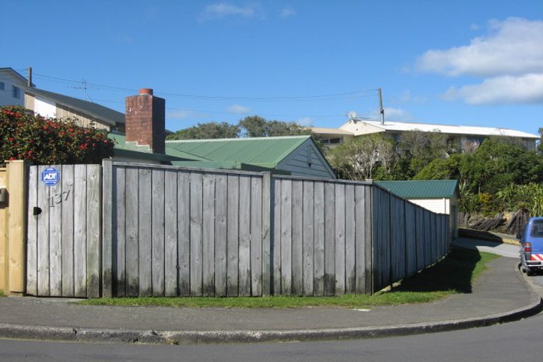 Photo of property in 137 Messines Road, Karori, Wellington, 6012