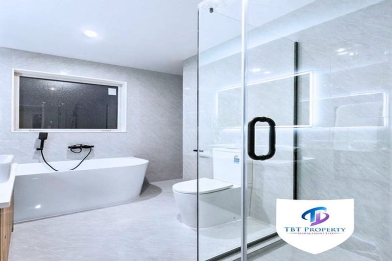 Photo of property in 17 Bushfield Drive, Flat Bush, Auckland, 2019