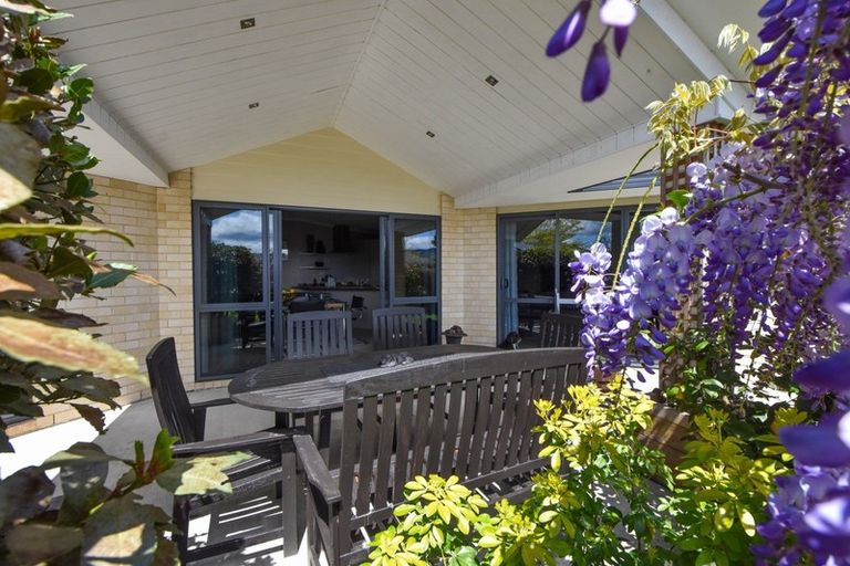 Photo of property in 40 Charles Street, Carterton, 5713