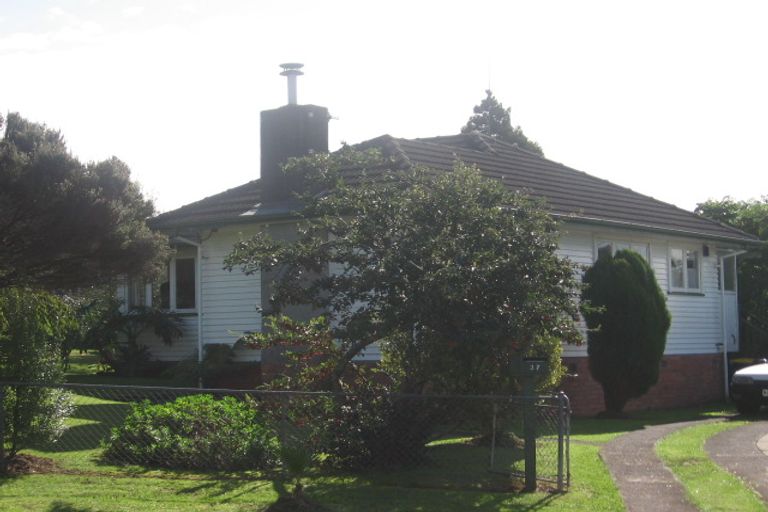 Photo of property in 37 Smythe Road, Henderson, Auckland, 0612