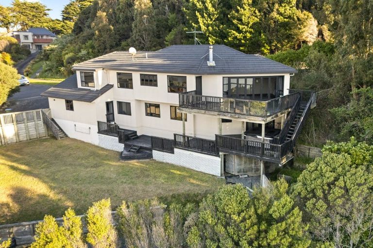 Photo of property in 12 The Topdeck, Whitby, Porirua, 5024