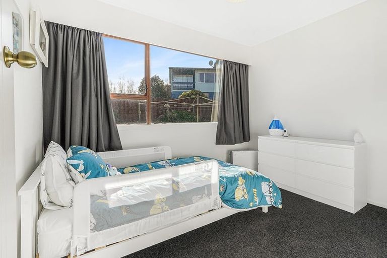 Photo of property in 54 Morrow Avenue, St Andrews, Hamilton, 3200