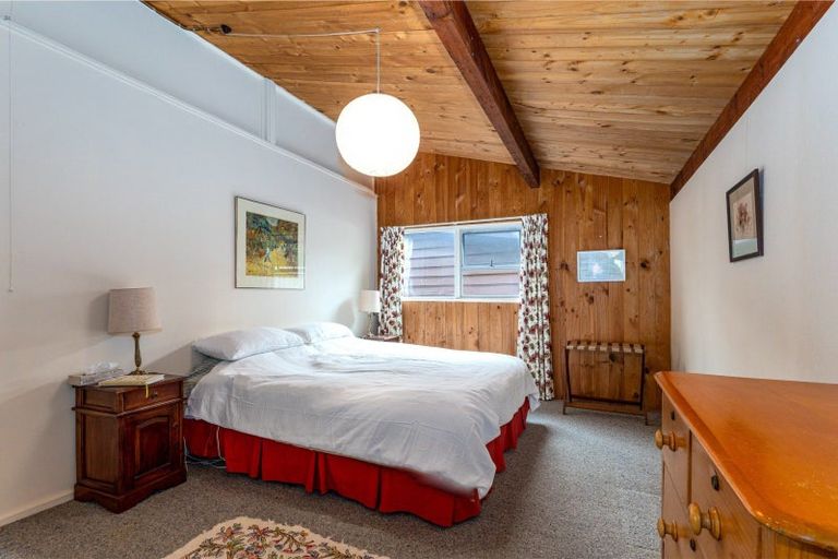 Photo of property in 182 Spur Road, Hadlow, Timaru, 7975