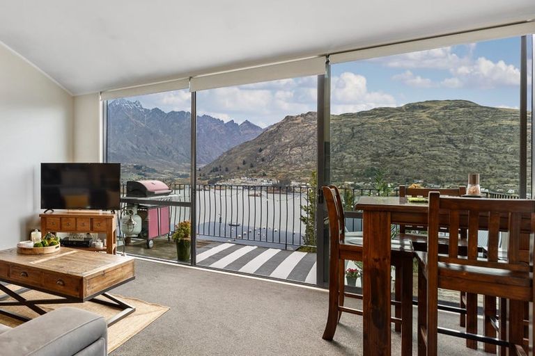 Photo of property in Elkridge Apartments, 1-21/64a Marina Drive, Frankton, Queenstown, 9300