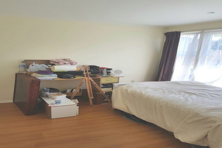 Photo of property in 228 Forrest Hill Road, Forrest Hill, Auckland, 0620