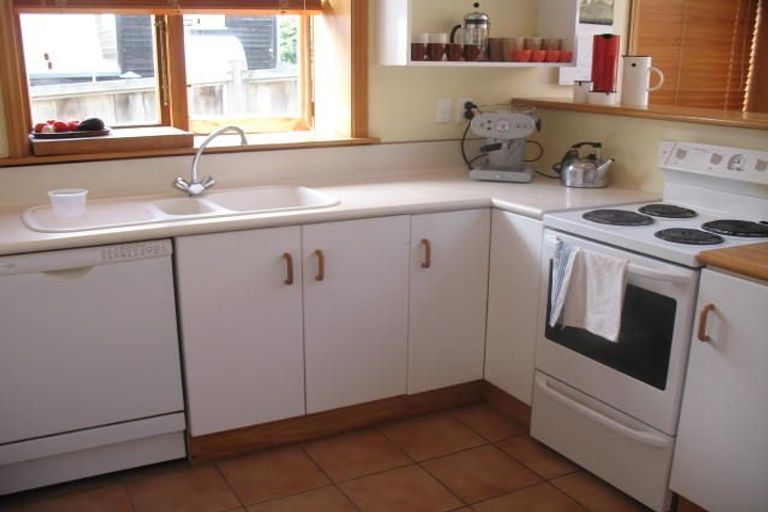 Photo of property in 11 Cottleville Terrace, Thorndon, Wellington, 6011