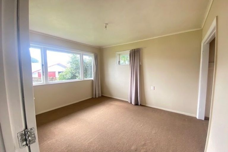Photo of property in 26 Sutton Crescent, Papakura, 2110