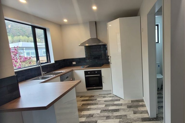 Photo of property in 4 Butler Street, Naenae, Lower Hutt, 5011