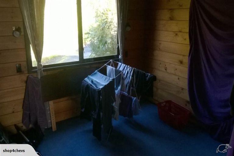 Photo of property in 13 Lindaver Grove, Merrilands, New Plymouth, 4312