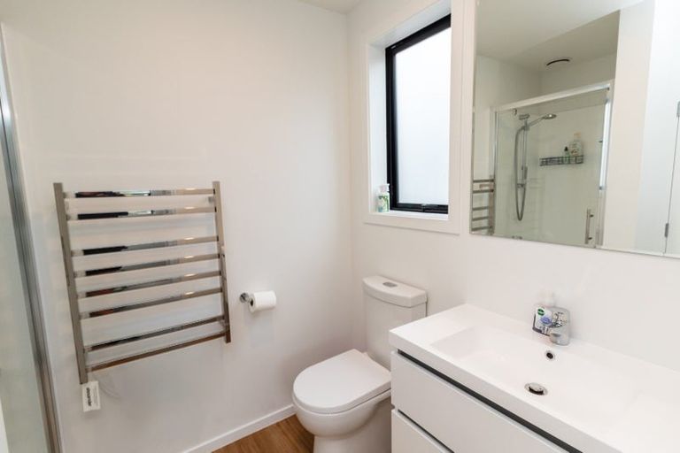 Photo of property in 11/27 Main Road, Wainuiomata, Lower Hutt, 5014