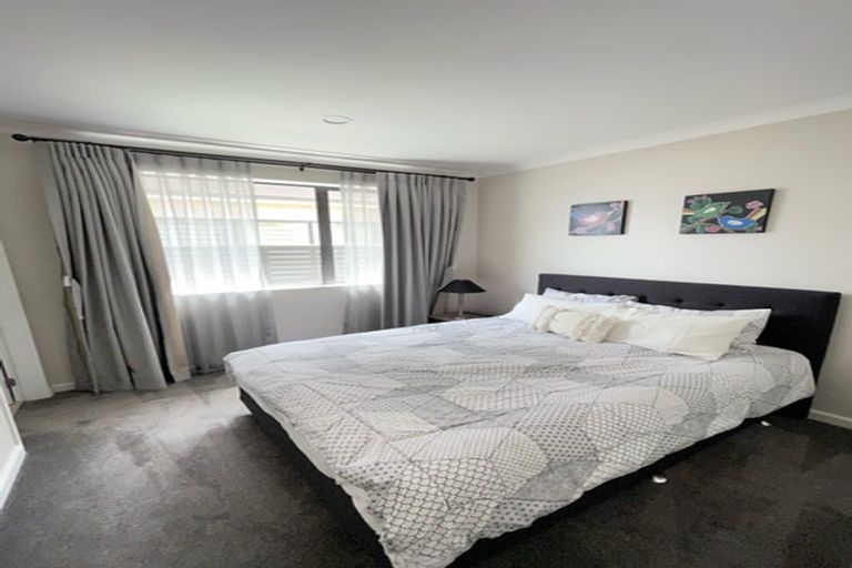 Photo of property in 13 Tawatawa Street, Long Bay, Auckland, 0630