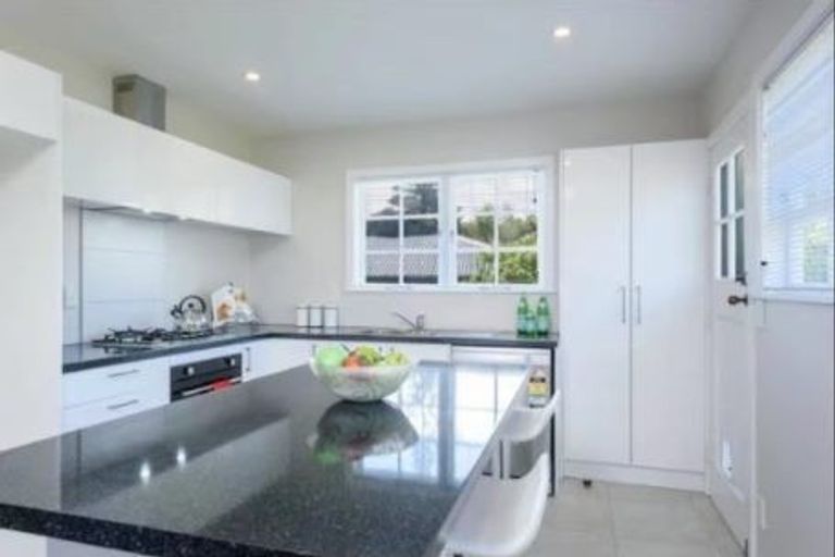 Photo of property in 39a Everest Street, Khandallah, Wellington, 6035