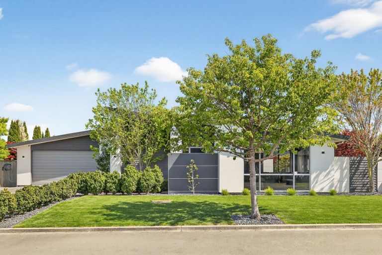 Photo of property in 25 Aroha Street, Pegasus, 7612