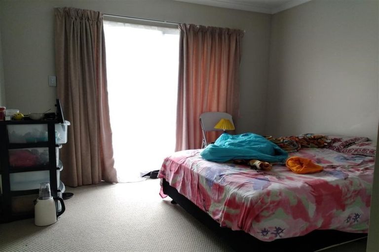 Photo of property in 13 Strundeen Close, Flat Bush, Auckland, 2016