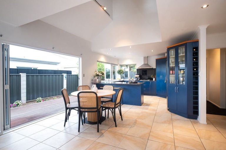 Photo of property in 9a Avenue Road, Greenmeadows, Napier, 4112